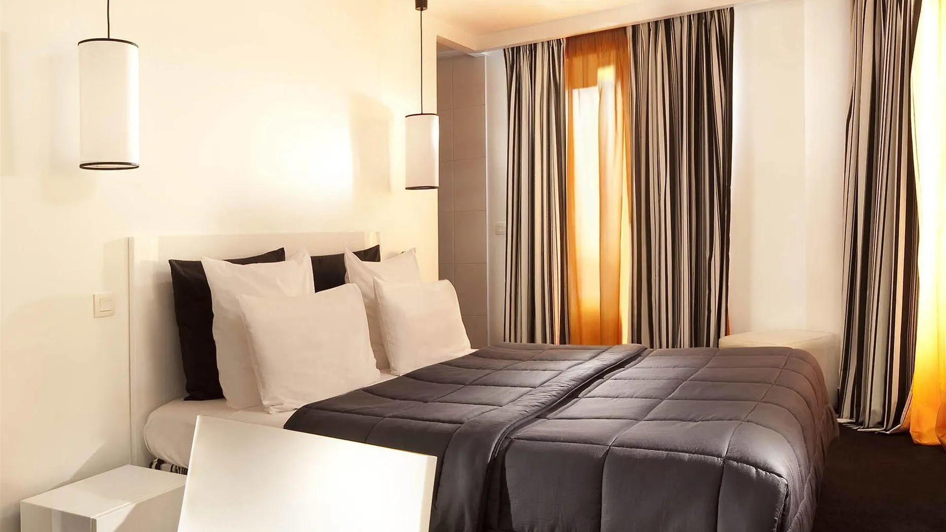 Hotel Standard Design Paris 3*,